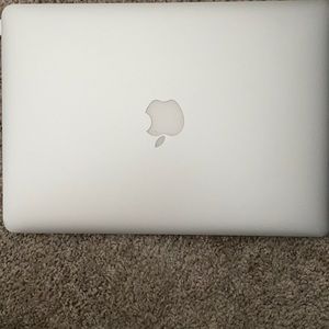 Used Silver MacBook Air 2014.